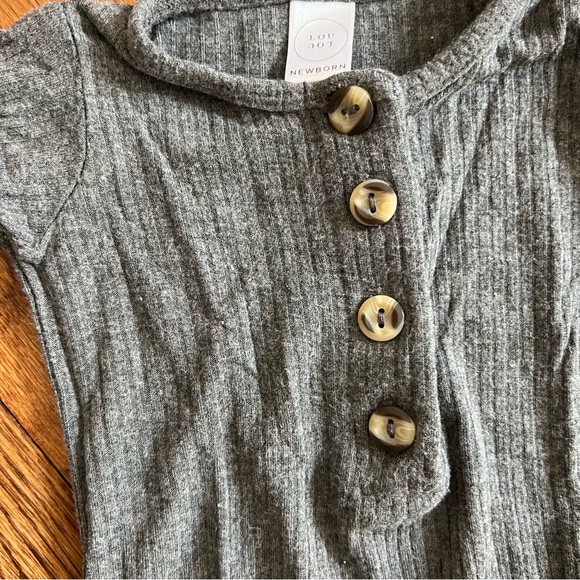 Lou Lou & Company Newborn Knotted Gown Bundle - Picture 3 of 10